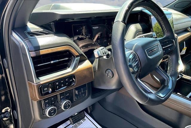 2025 GMC Yukon Denali Ultimate