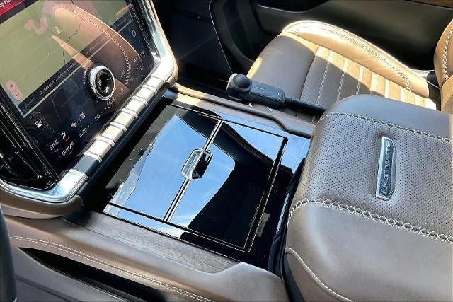2025 GMC Yukon Denali Ultimate