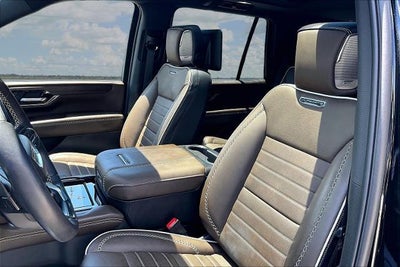 2025 GMC Yukon Denali Ultimate
