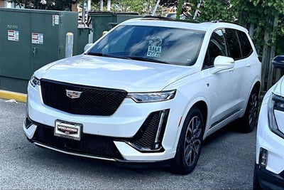 2025 Cadillac XT6 Sport