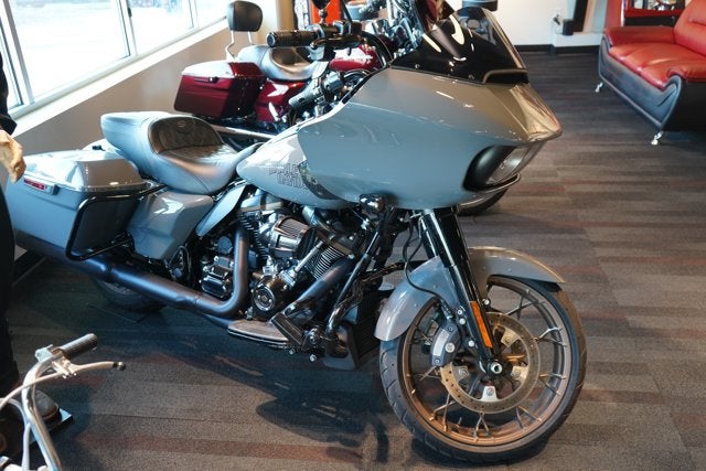 2022 Harley Davidson Road Glide Base