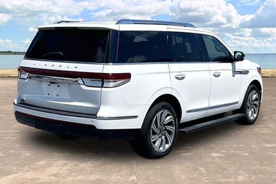 2022 Lincoln Navigator Reserve