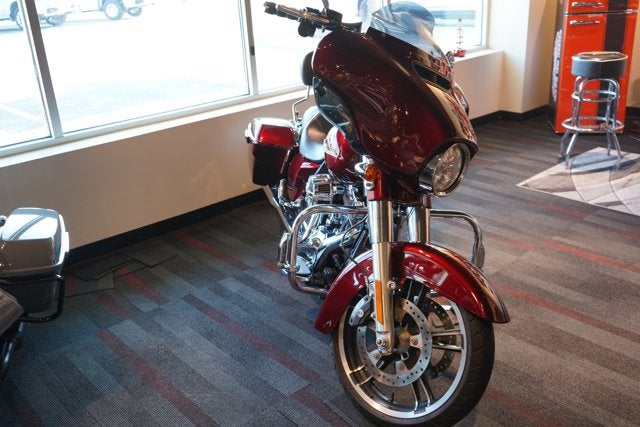 2014 Harley Davidson Street Glide Base
