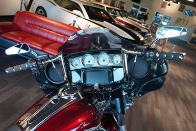 2014 Harley Davidson Street Glide Base